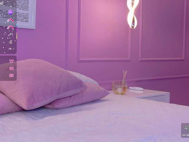 LeiaStone live cam on BongaCams