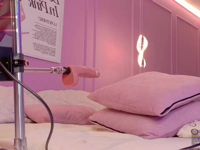 LeiaStone live cam on BongaCams