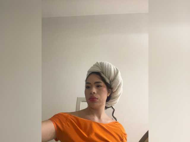LeiaStone live cam on BongaCams