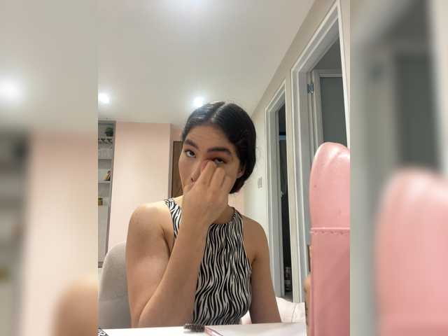 LeiaStone live cam on BongaCams