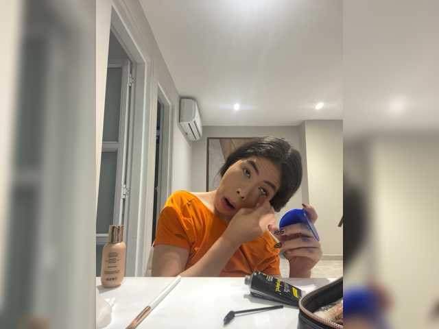 LeiaStone live cam on BongaCams
