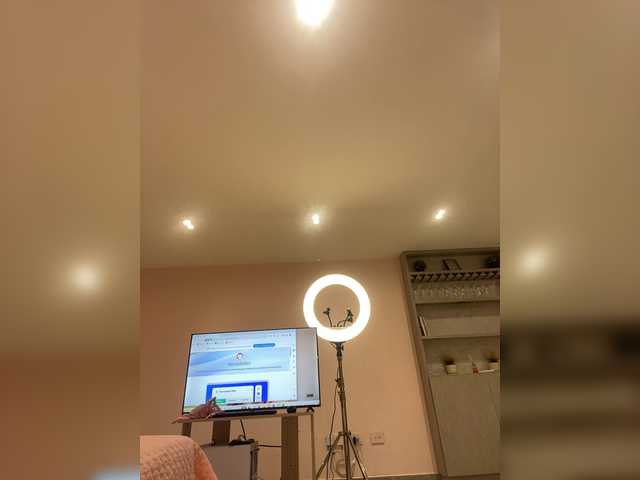 LeiaStone live cam on BongaCams