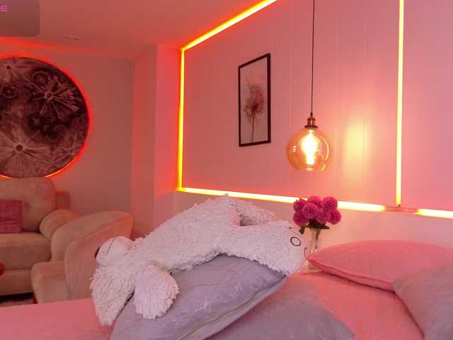 LeiaStone live cam on BongaCams