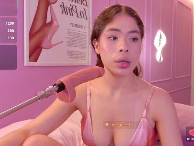 LeiaStone live cam on BongaCams