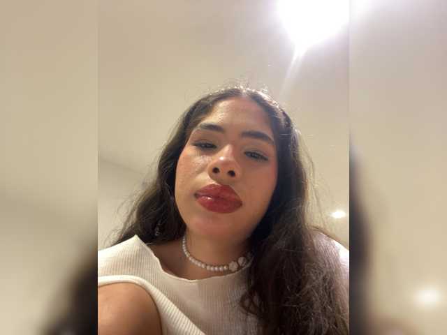 LeiaStone live cam on BongaCams
