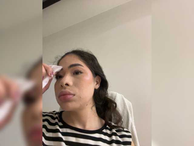 LeiaStone live cam on BongaCams