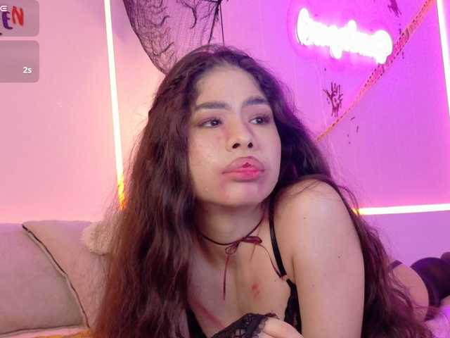 LeiaStone live cam on BongaCams