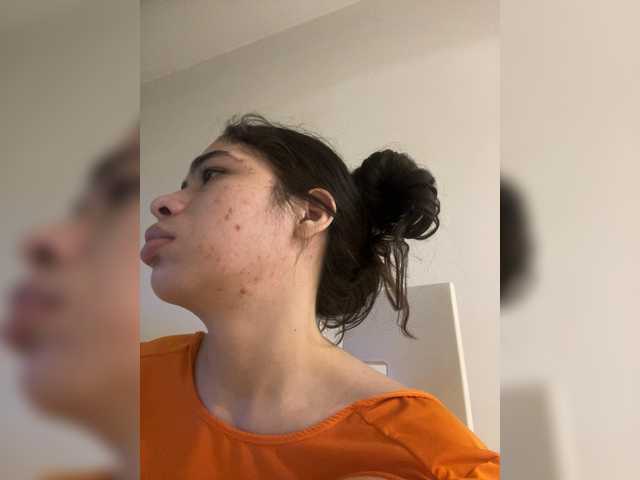 LeiaStone live cam on BongaCams