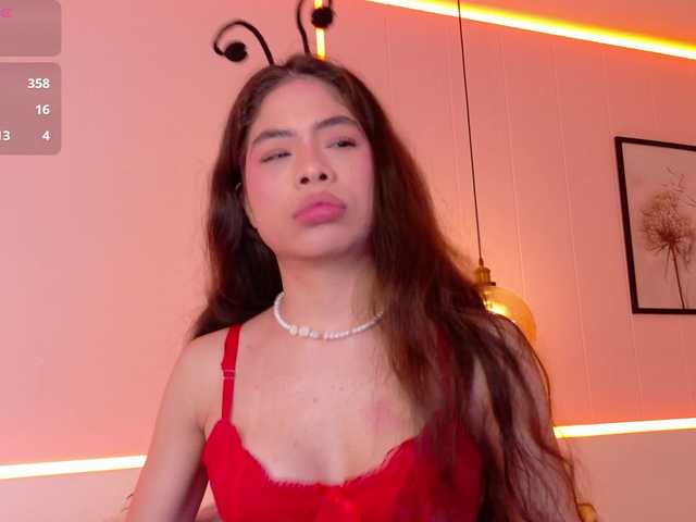 LeiaStone live cam on BongaCams