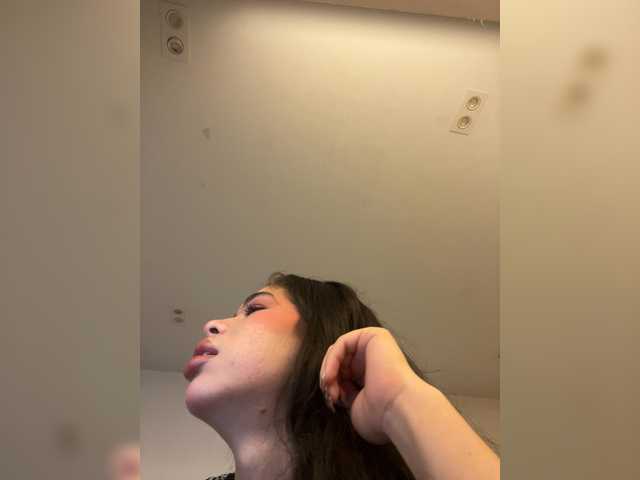 LeiaStone live cam on BongaCams