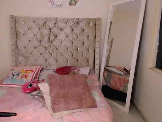 bonniebakerr webcam