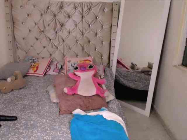 bonniebakerr webcam