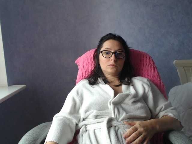 AmandaFresh24 live cam preview