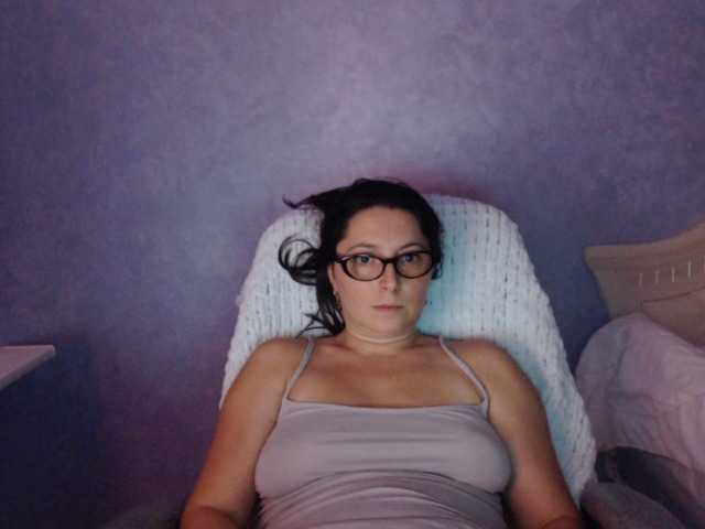 AmandaFresh24 live cam preview