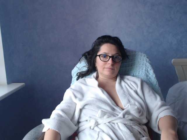 AmandaFresh24 live cam preview