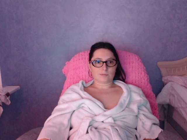 AmandaFresh24's BongaCams show and profile