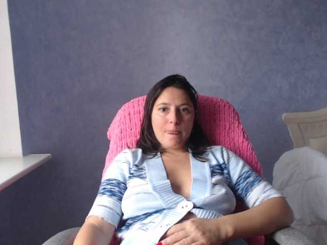 AmandaFresh24 live cam on BongaCams
