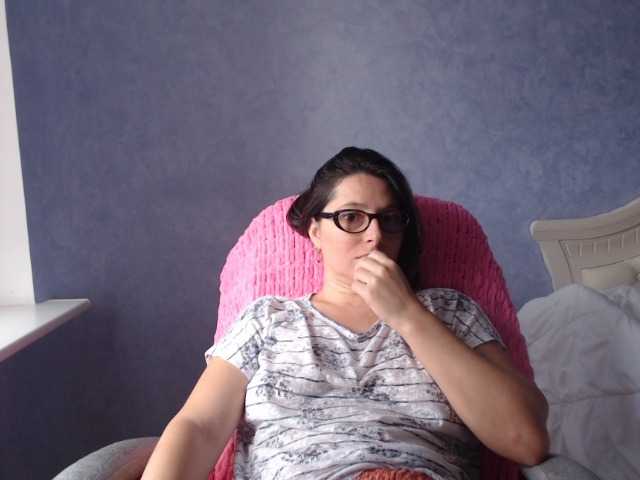 AmandaFresh24 live cam preview
