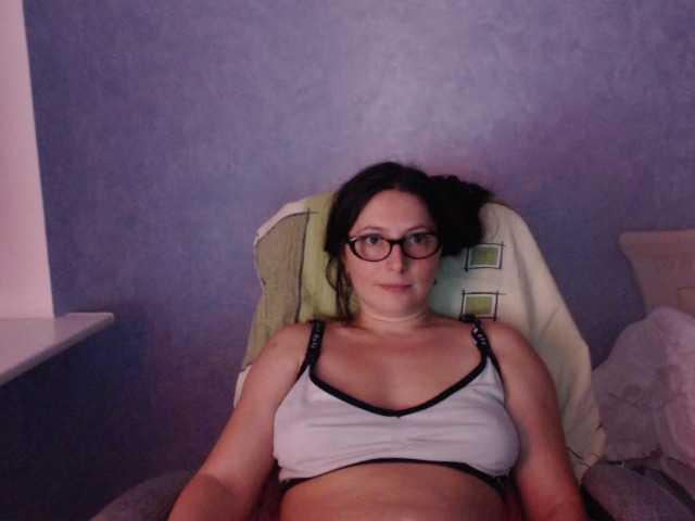 AmandaFresh24 live cam on BongaCams