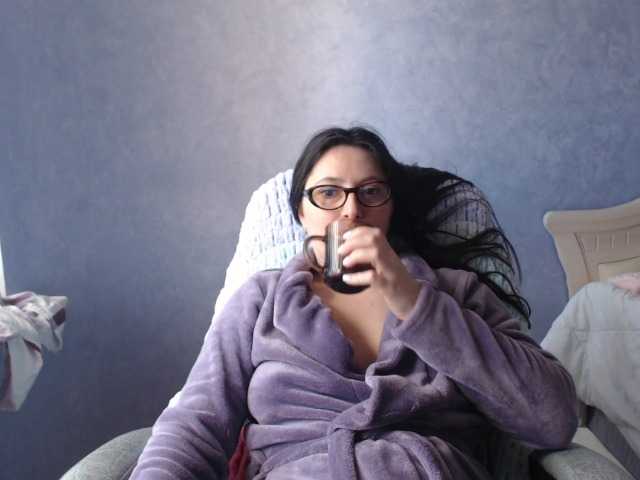 AmandaFresh24's BongaCams show and profile