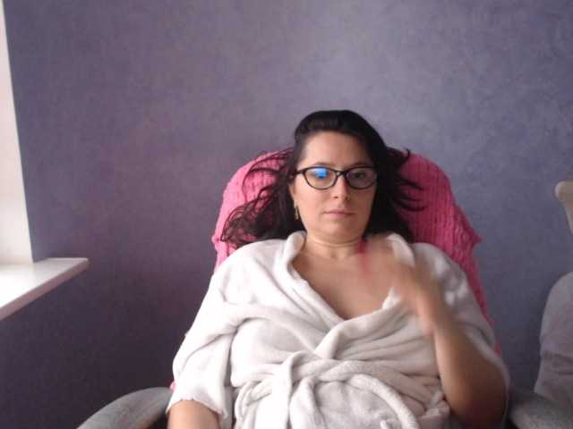 AmandaFresh24 live cam