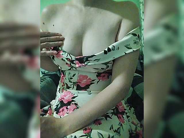 Moonlight573's BongaCams show and profile