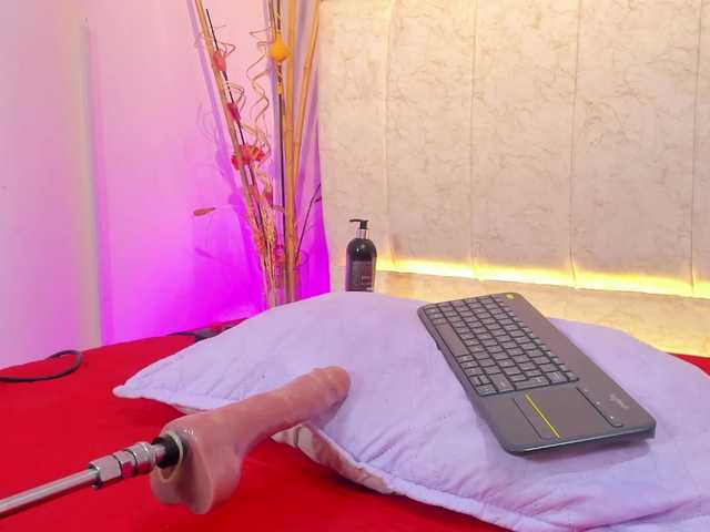 TaylorBlack live cam