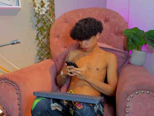 TaylorBlack TaylorBlack