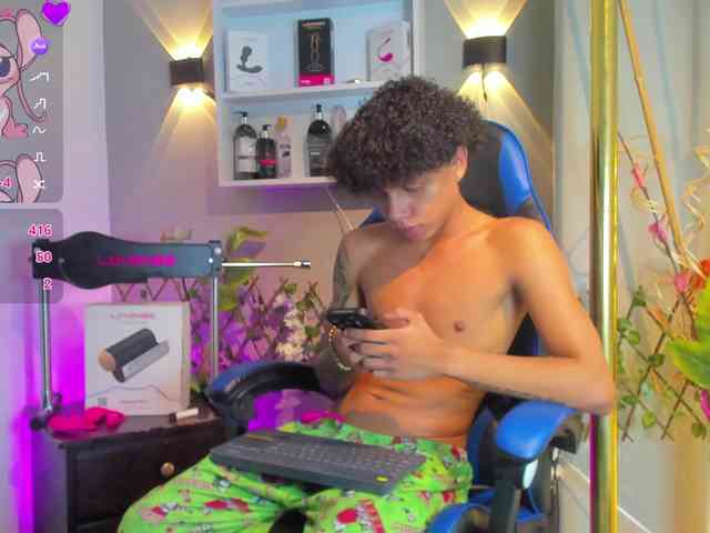 TaylorBlack Sex Cam Show