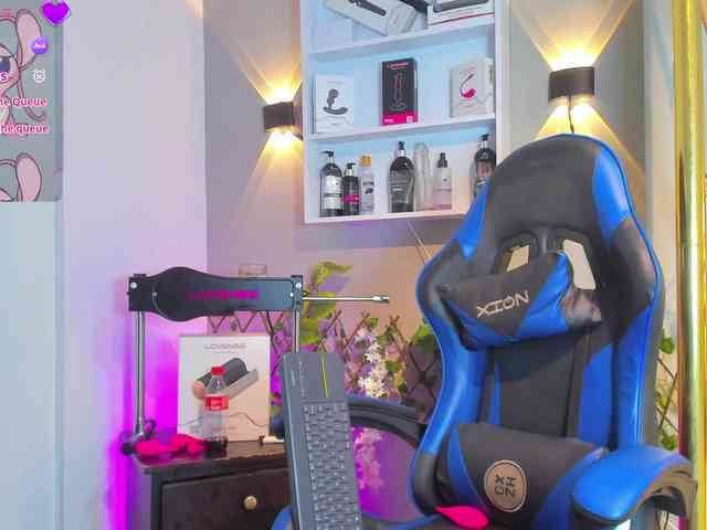 TaylorBlack Sex Cam Show
