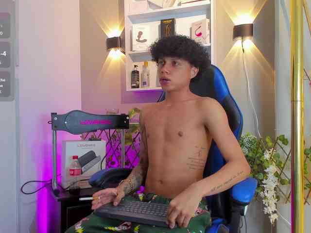 TaylorBlack Sex Cam Show