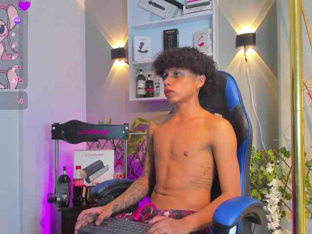 TaylorBlack Sex Cam Show