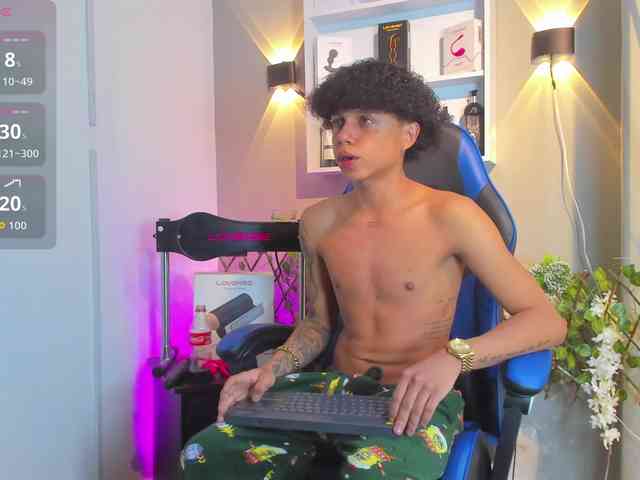 TaylorBlack Sex Cam Show