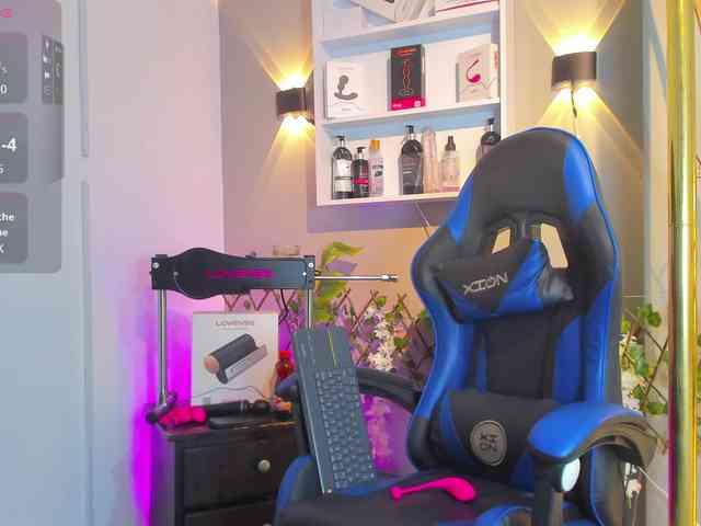 TaylorBlack Sex Cam Show