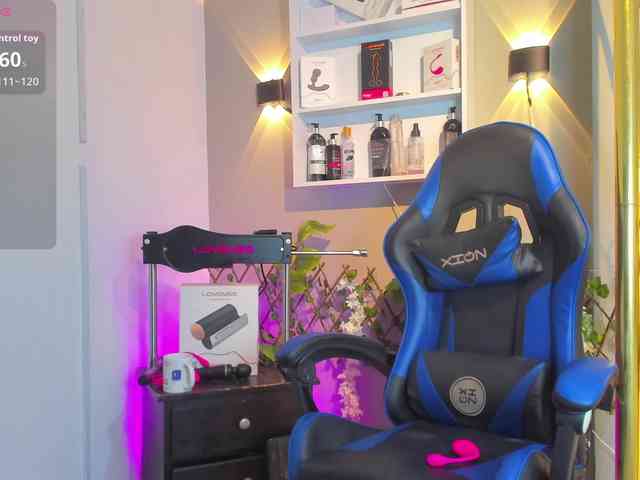 TaylorBlack Sex Cam Show