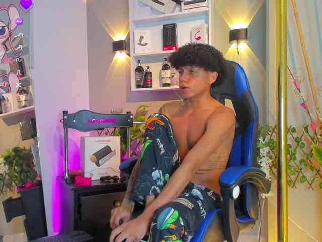 TaylorBlack TaylorBlack
