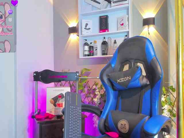 TaylorBlack Sex Cam Show
