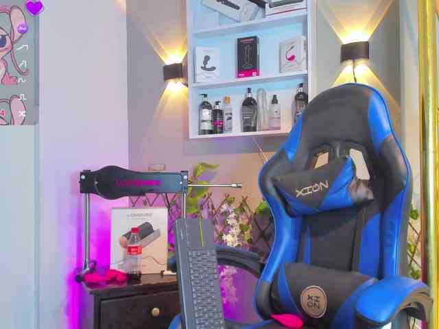 TaylorBlack Sex Cam Show