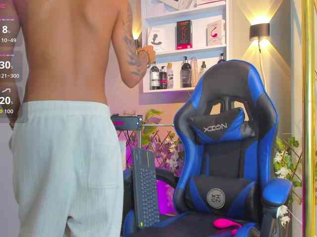 TaylorBlack Sex Cam Show
