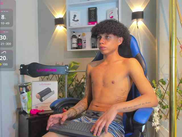 TaylorBlack Sex Cam Show