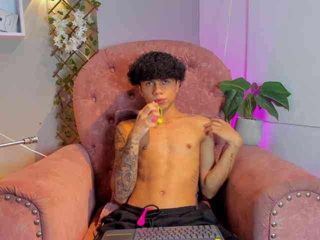 TaylorBlack TaylorBlack