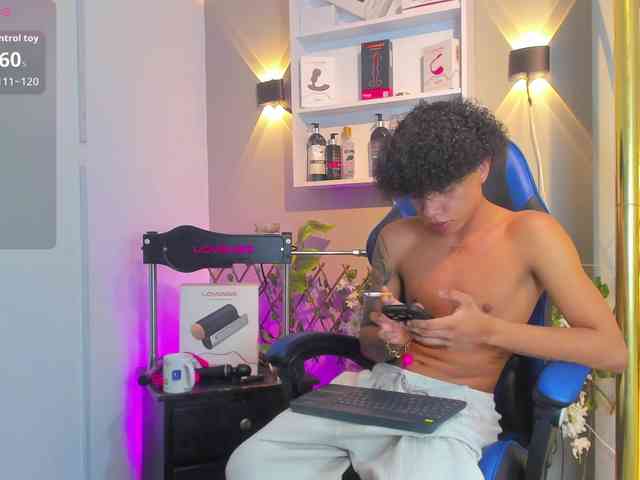 TaylorBlack Sex Cam Show