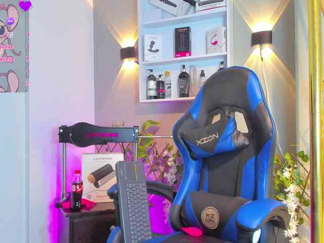 TaylorBlack Sex Cam Show