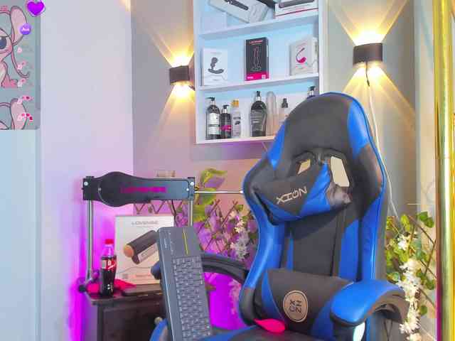 TaylorBlack Sex Cam Show