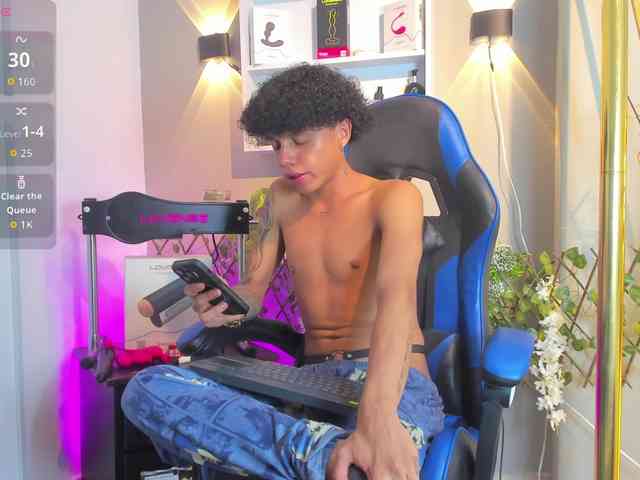 TaylorBlack Sex Cam Show