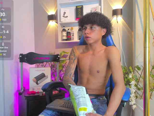 TaylorBlack Sex Cam Show
