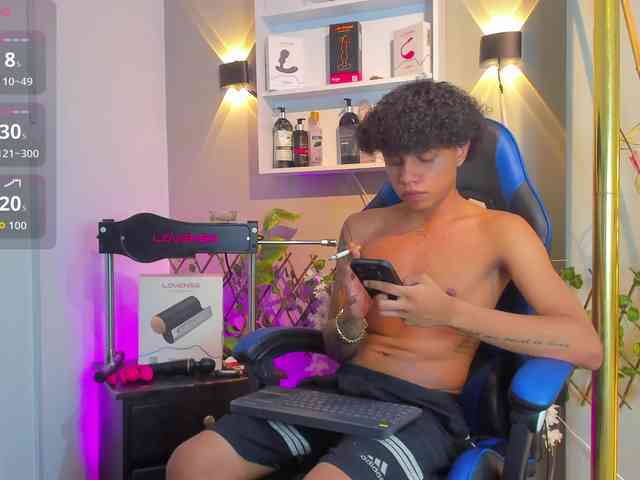 TaylorBlack Sex Cam Show