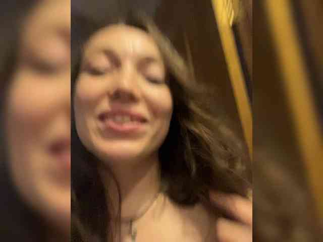 LoversVictory69 Live Webcam on BongaCams