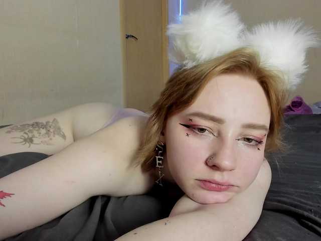 FlexxyLexy live cam