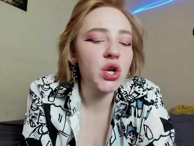 FlexxyLexy live cam on BongaCams